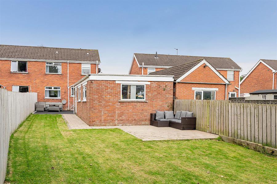 7 Meadow Brook