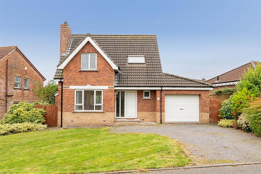 4 The Spires Crescent