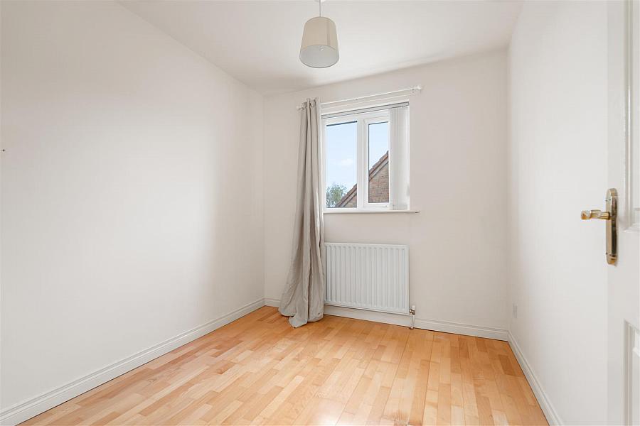 4 The Spires Crescent