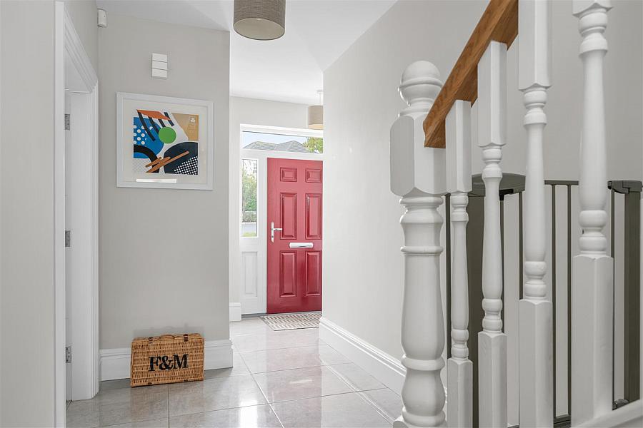16 Hollymount Hall