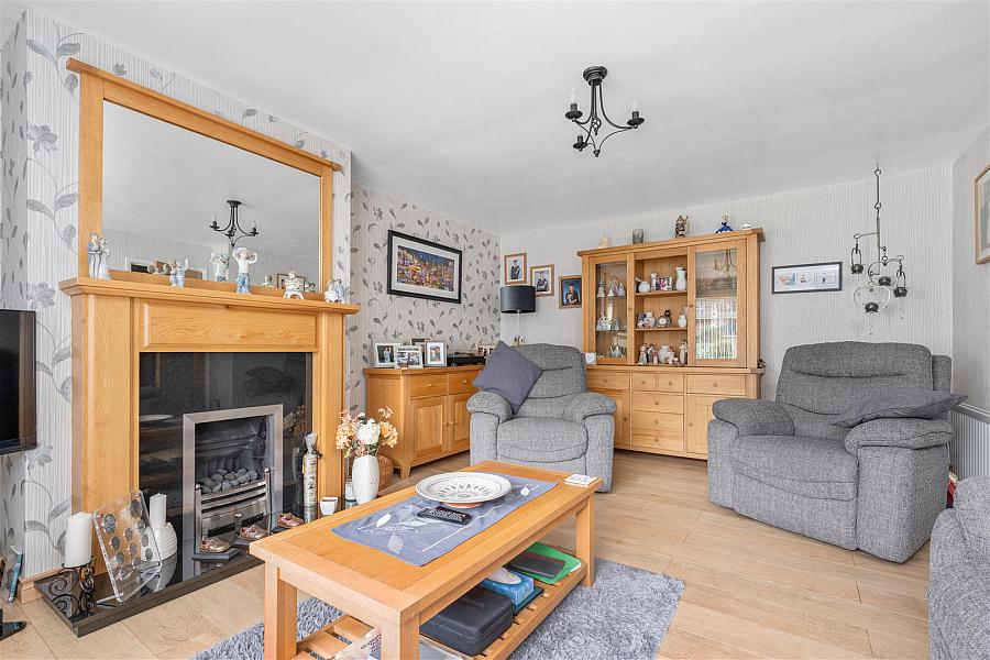 12 Alveston Park