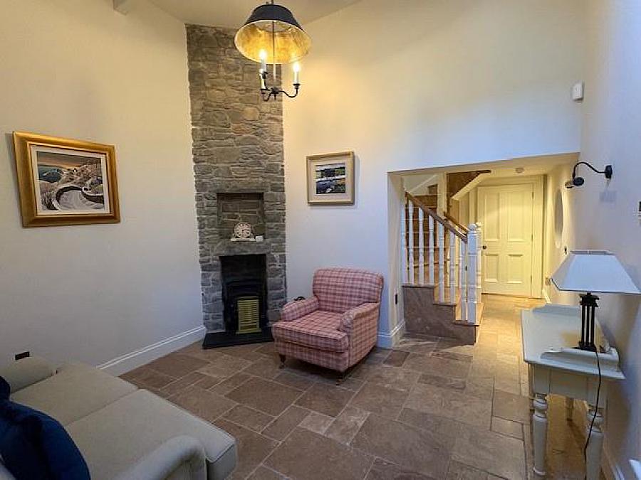 Apartment 1 Florida Road