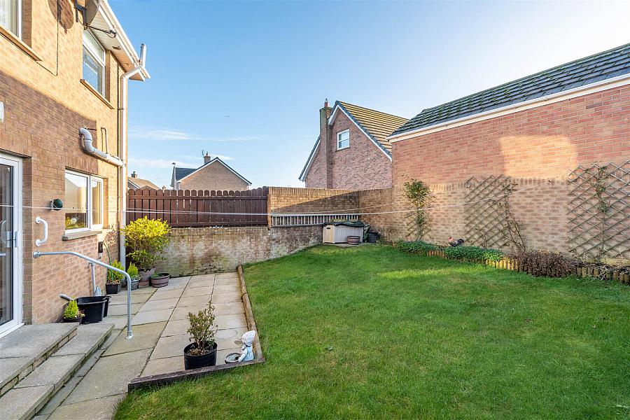 2 Castle Meadows Park