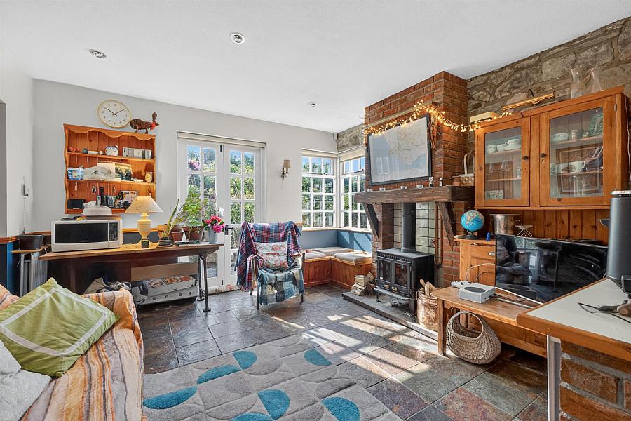 Foxglove Cottage, 1 Tullyveery Road