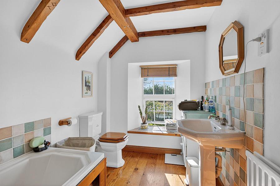 Foxglove Cottage, 1 Tullyveery Road