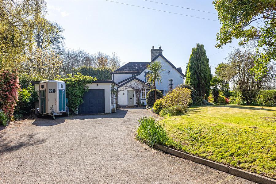 Foxglove Cottage, 1 Tullyveery Road