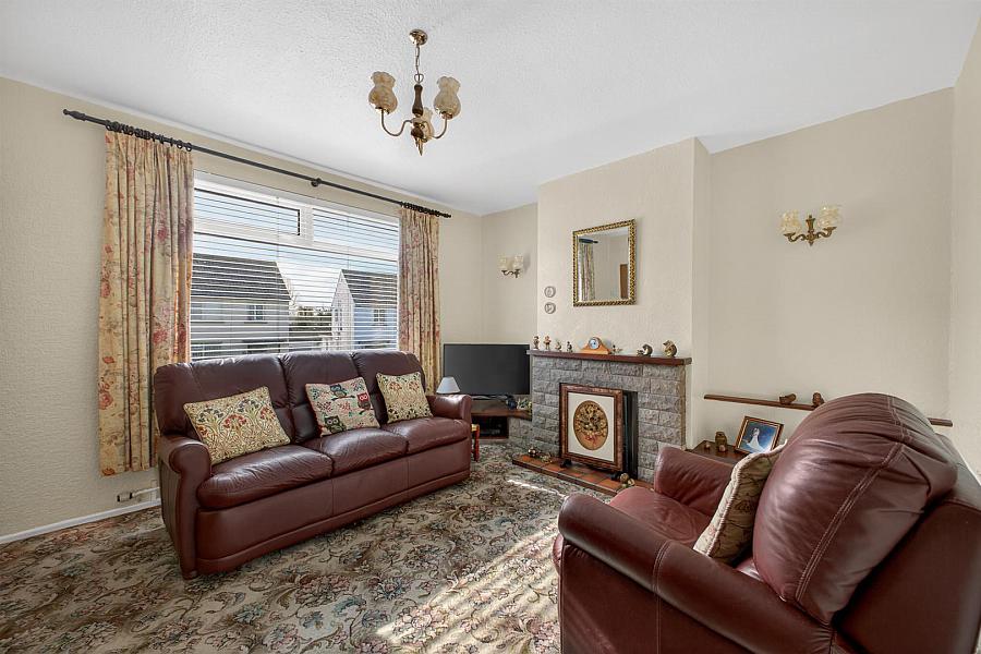 9 Coronation Crescent