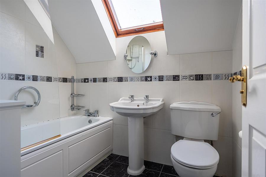 3 Shrewsbury Heights