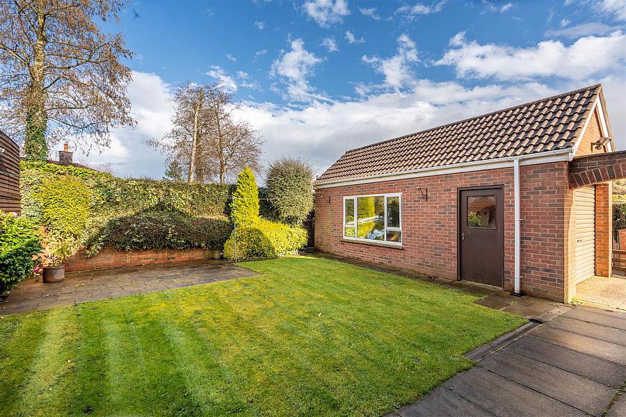 3 Shrewsbury Heights