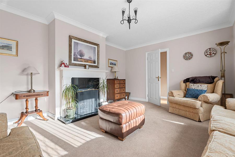 3 Shrewsbury Heights