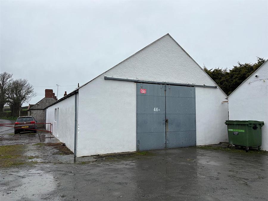 Storage Units At 54B Quarry Road