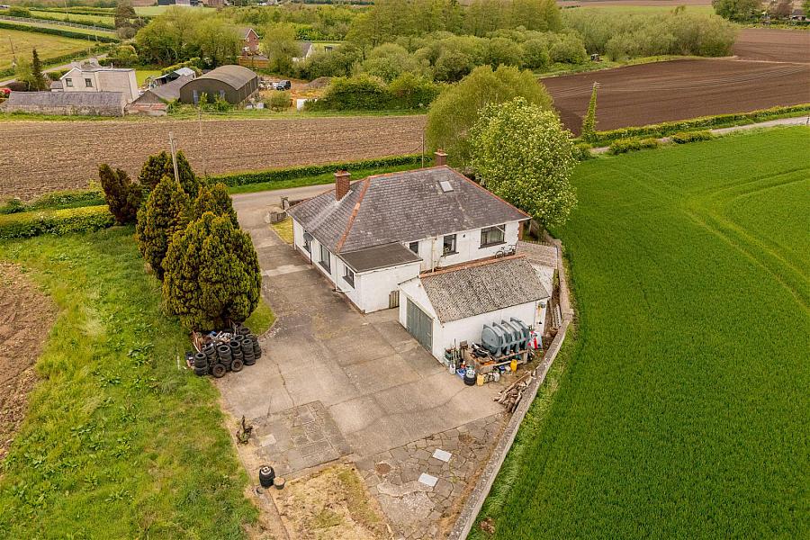 14 Longlands Road
