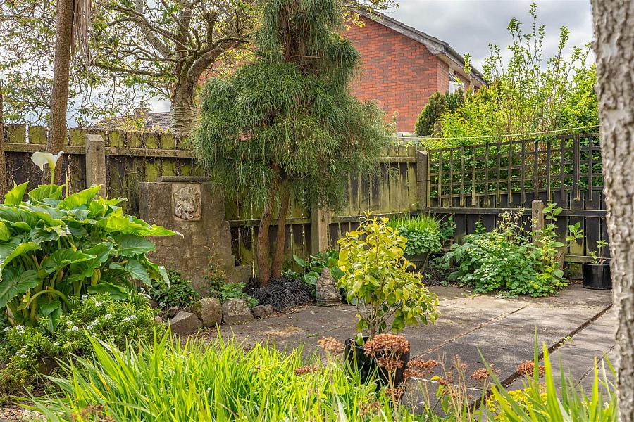 7 Darragh Gardens