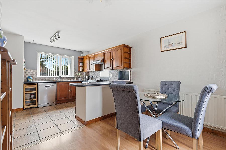 7 Darragh Gardens
