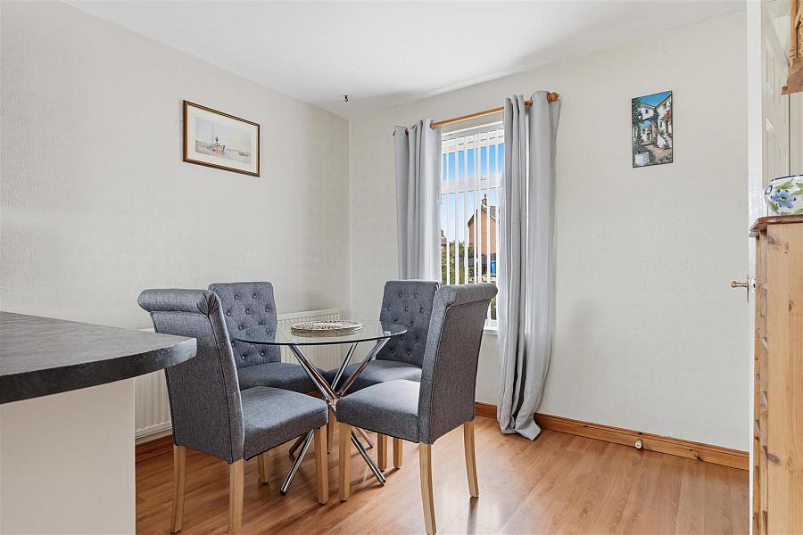 7 Darragh Gardens