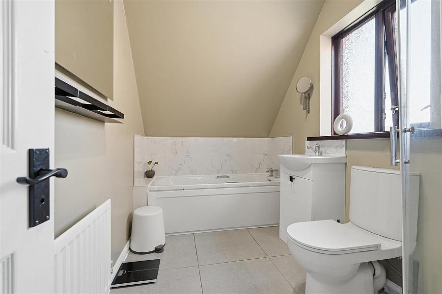 27 Castlehill