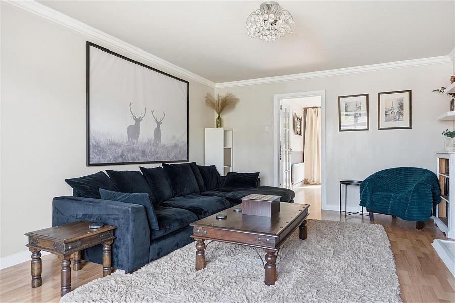 27 Castlehill