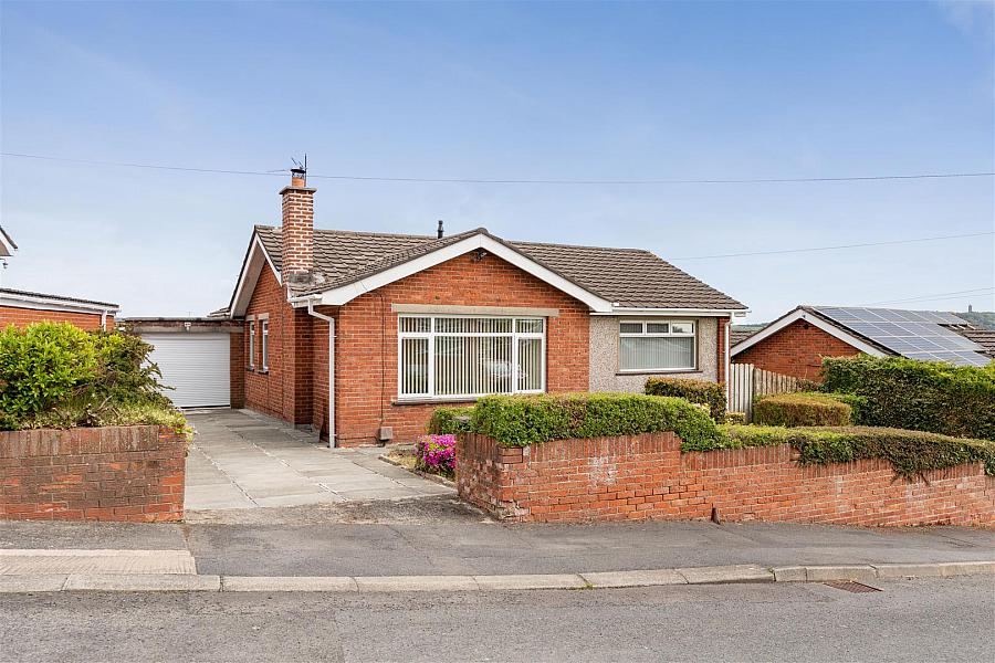 12 Heathermount Crescent