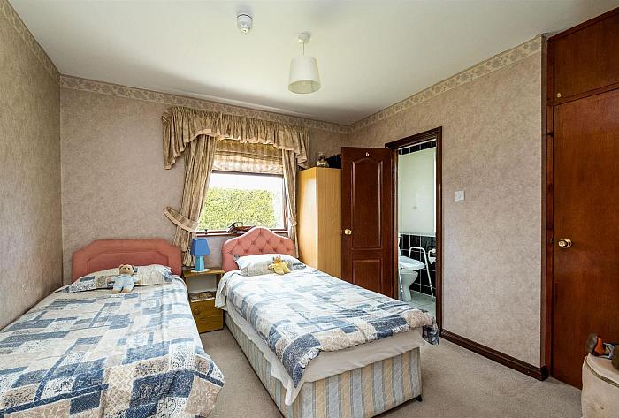 43 & 43A Peartree Road 43 & 43A Peartree Road