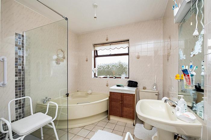 43 & 43A Peartree Road 43 & 43A Peartree Road