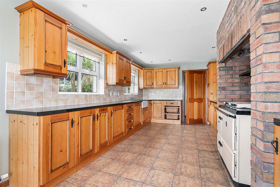 99 Demesne Road