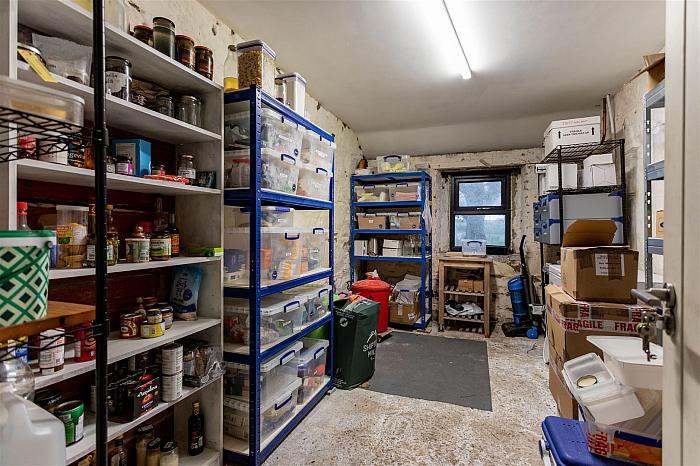 Commercial Kitchen, 121 Middle Road