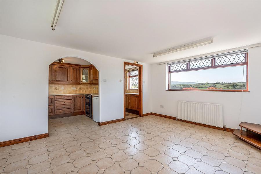 28 Ballymacarn Road