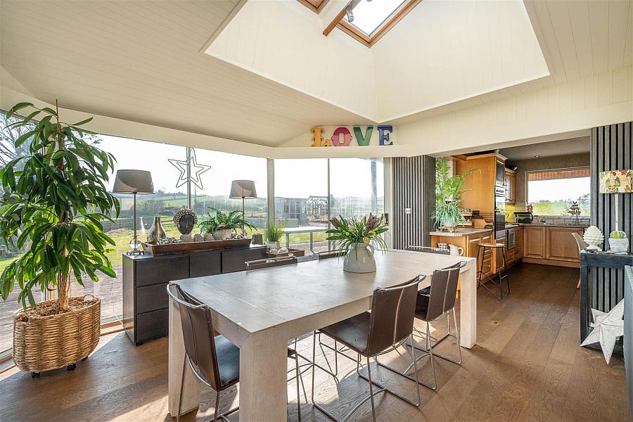 Simmy Bay, 21 Ringdufferin Road