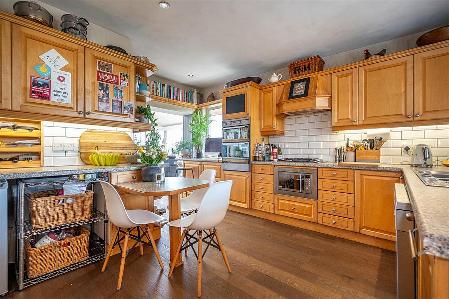 Simmy Bay, 21 Ringdufferin Road