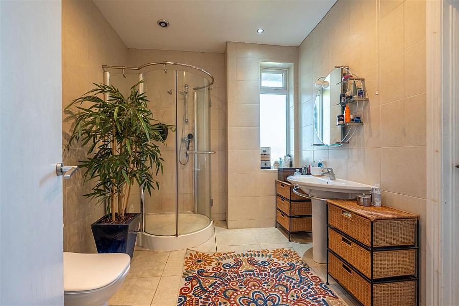 Simmy Bay, 21 Ringdufferin Road