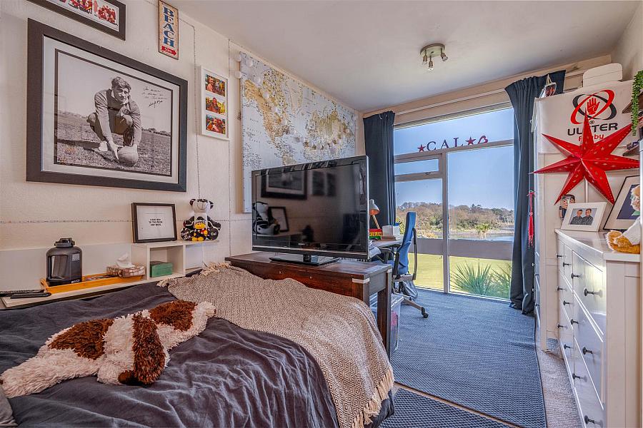 Simmy Bay, 21 Ringdufferin Road