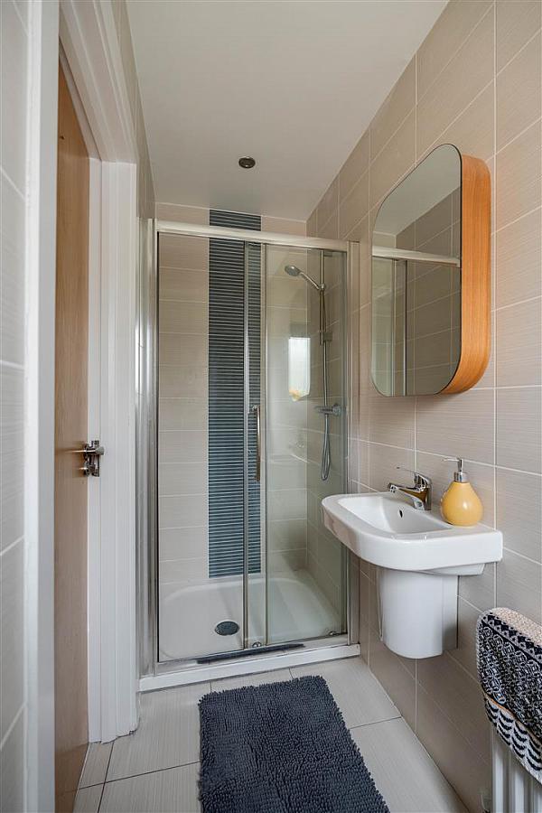 Apt 3 2-6 Birch Lane