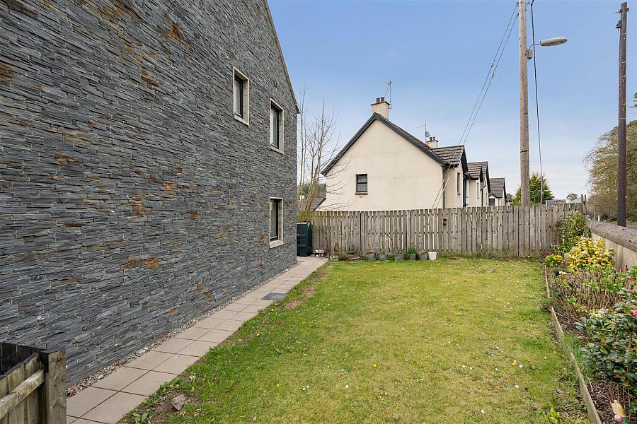 Apt 3 2-6 Birch Lane