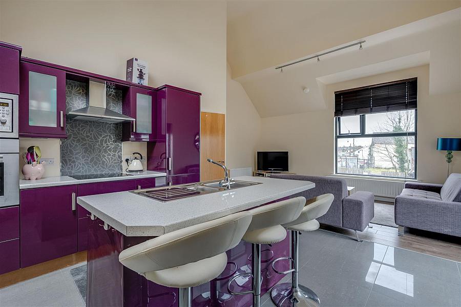 Apt 3 2-6 Birch Lane