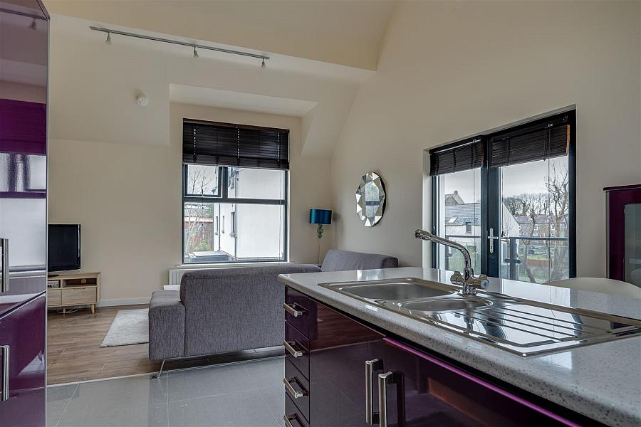 Apt 3 2-6 Birch Lane