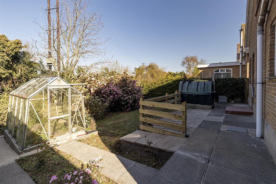 11 Moyra Crescent