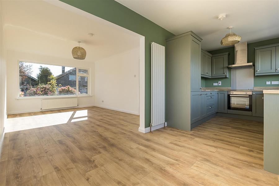 11 Moyra Crescent