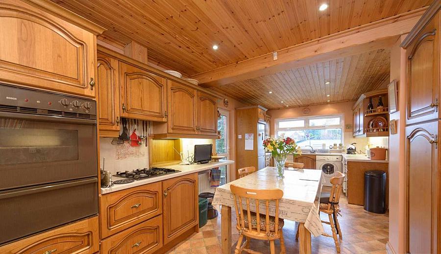 6 Annavale Drive