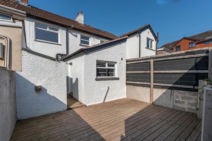 6 Church Road
