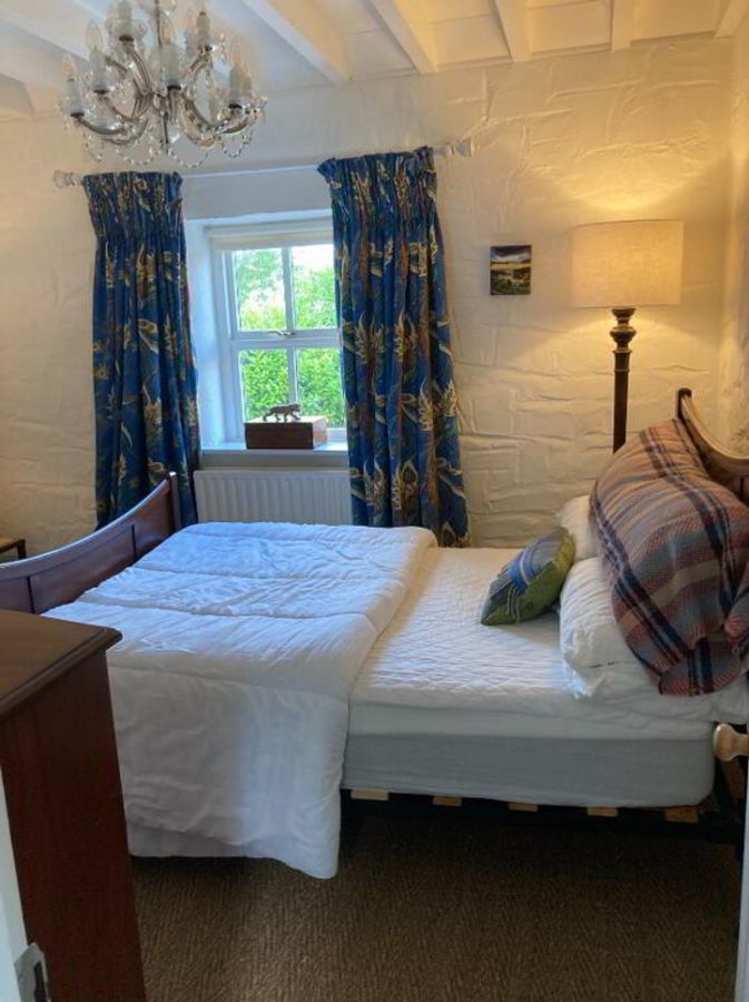 2 Castle Brae Cottages, 465a Loughshore Road