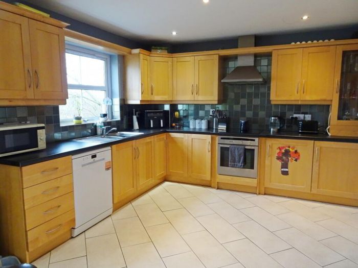 54 Featherbed Glade