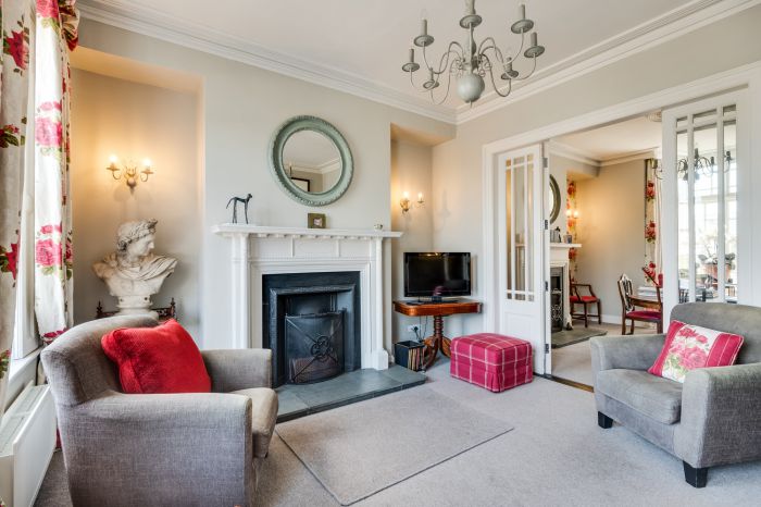 42 Willoughby Place
