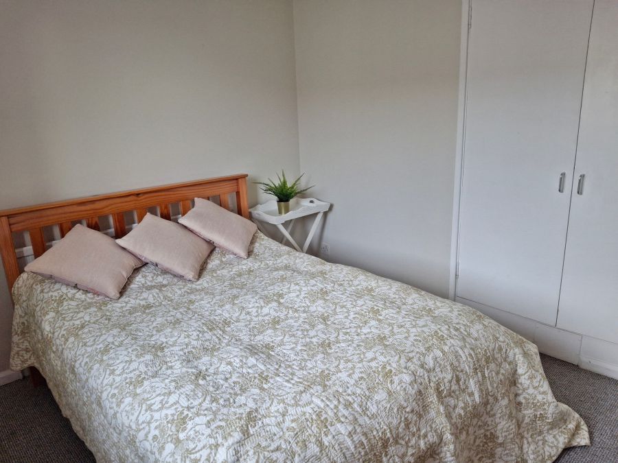 24 Loane Drive 24 Loane Drive