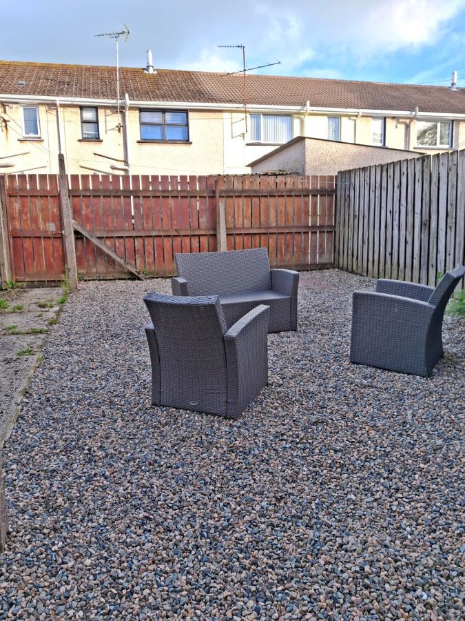 24 Loane Drive 24 Loane Drive