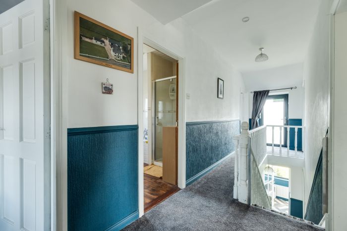 Rosculban House, 71 & 71a Drumwhinny Road