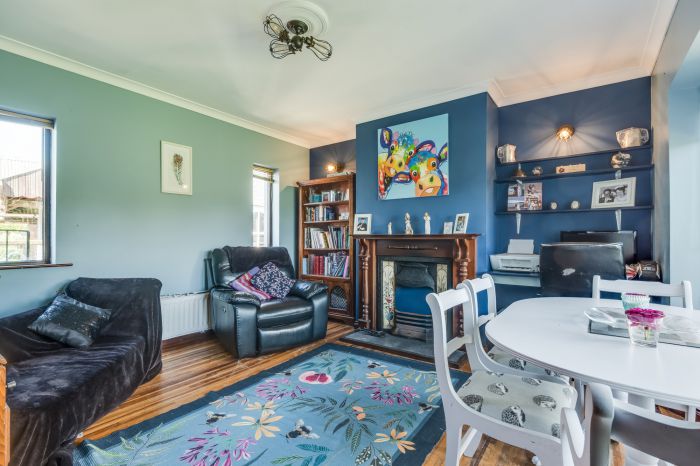 Rosculban House, 71 & 71a Drumwhinny Road