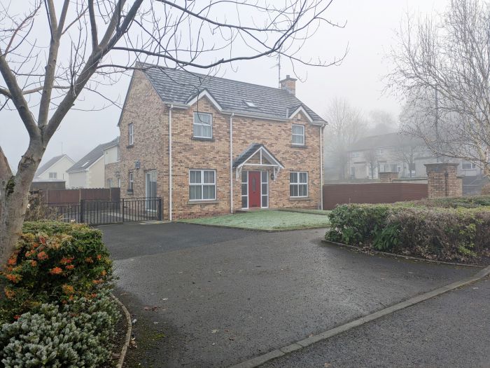 1 Featherbed Glade, enniskillen, BT74 7GS