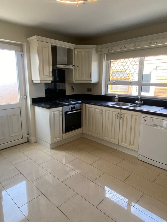 18 Ashdale