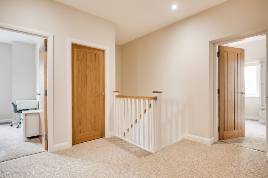 28 29 & 39 The Oak