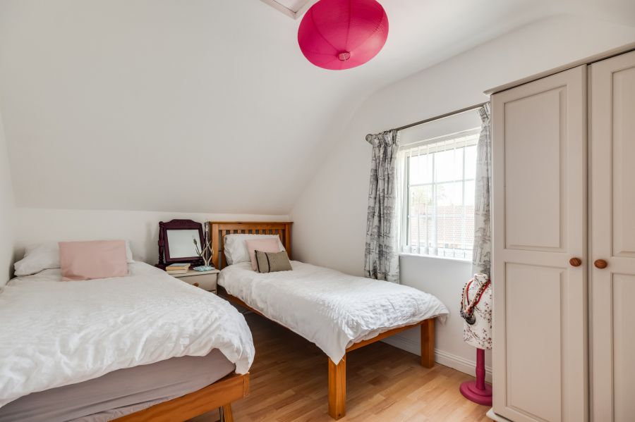 2 Silverstream Court